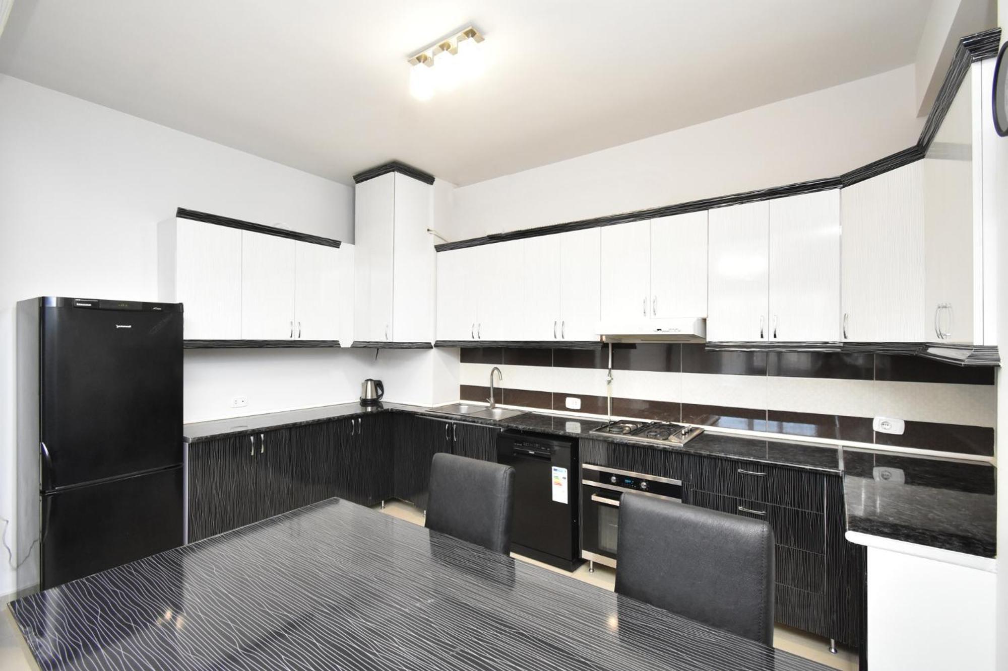 Modern 2 Bedrooms Apartment In The Heart Of Yerevan, Aram Street Exterior foto